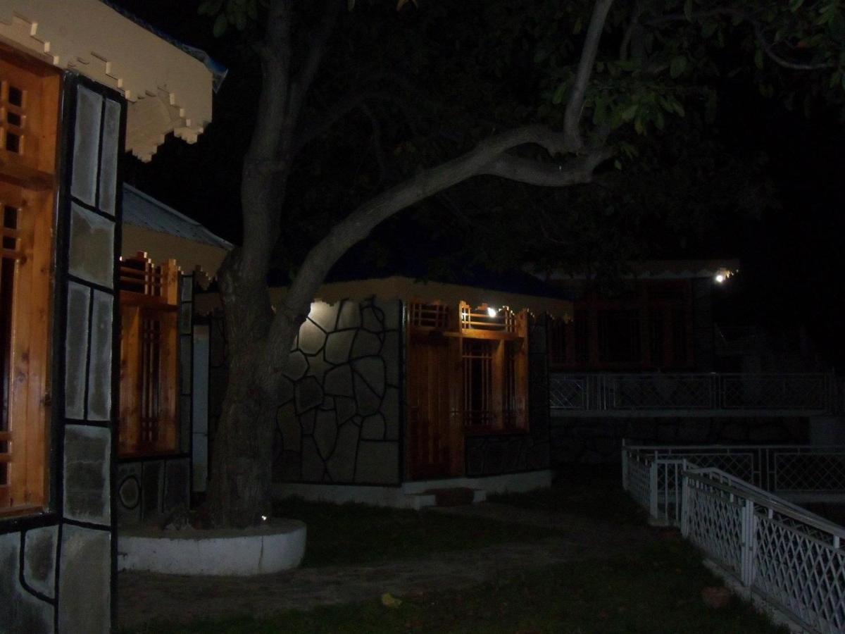 Manila Huts Hotell Naran Eksteriør bilde